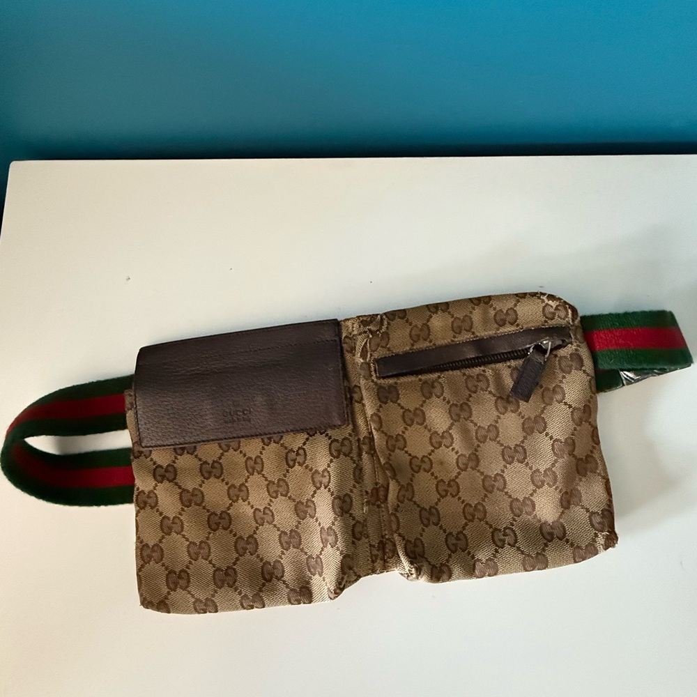 Classic GUCCI Belt Bag